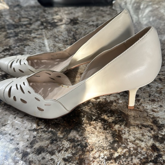 Nine West ivory 2” heels, size 10M, never worn, NWOB. - Picture 2 of 8